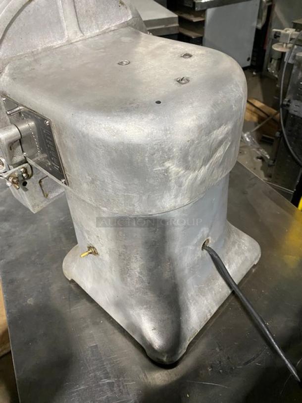 Qualheim Electro-Cut Series Commercial Electric Powered Countertop Heavy Duty Vegetable Slicer/Shredder/Grater! Model: 400 SN: 26769D! 115V 1 Phase! On Legs! - Image 4 of 9