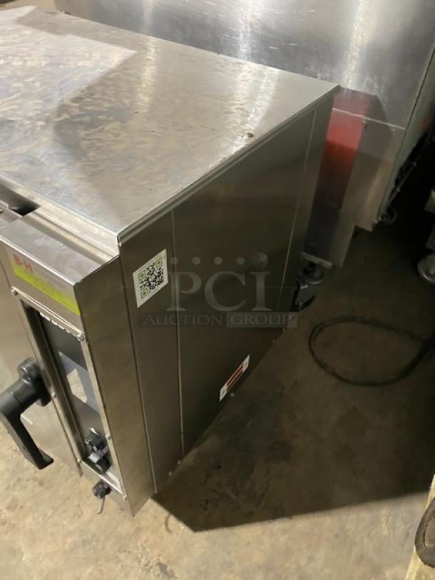Doyon Commercial Stainless Steel Electric Powered Half Size Countertop Convection Oven! Model: DCOT5 SN: 244010090821! 208V 1 Phase! On Legs! - Image 2 of 8