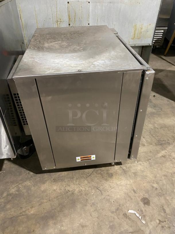 Doyon Commercial Stainless Steel Electric Powered Half Size Countertop Convection Oven! Model: DCOT5 SN: 244010090821! 208V 1 Phase! On Legs! - Image 3 of 8