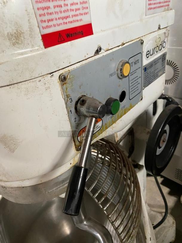 Eurodib Commercial Electric Powered 30 Qt. Planetary Mixer/Grinder! With Stainless Steel Mixing Bowl & Bowl Guard! With Spiral Hook Attachment! Model: M30A! 120V! WORKING WHEN REMOVED! - Image 7 of 10