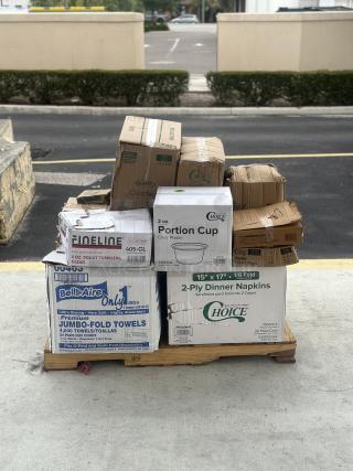 BRAND NEW! MIXED PALLET! ALL IN BOXES! Choice – 2 oz. Clear Portion Cup – 2,500/Case. EcoChoice – 4” Compostable White Plant Fiber Taster Spoon – 200/Case. Choice – Standard White “Happy Face” Heavy-Duty Plastic T-Shirt Bag – 500/Case. Bell Aire - Ultra Premium Jumbo Fold Towel – 4,000/Case. Choice – 16 oz. Translucent Thin Wall Squat Plastic Cold Cup – 1,000/Case. Choice – 9” Round Foil-Laminated Board Lid – 500/Case. EcoChoice – 8 oz. Kraft Paper Food Cup with Vented Lid – 250/Case. OneUp by Choice – Kraft 2-Ply Wide Interfold Dispenser Napkin – 6,000/Case. Choice – 2 oz. Clear Plastic Shot Glass – 2,500/Case. Fineline – 5 oz. Squat Clear Hard Plastic Tumbler – 500/Case. Choice – White 2-Ply White Dinner Napkin 15” x 17” – 3,000/Case. Carnival King – Extra Large Printed French Fry Bag – 2,000/Case. Dart – ClearSeal Hinged Lid Plastic Container – 500/Case. Choice – 64 oz. Double Poly-Coated White Paper Food Cup with Vented Paper Lid – 100/Case. Carnival King – Plain Kraft Paper Hot Dog Bag – 1,000/Case. Choice – Clear Reusable Extra Heavy-Duty Plastic T-Shirt Bag – 200/Case. 16 TIMES YOUR BID!!