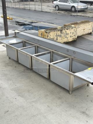 BRAND NEW! SCRATCH AND DENT! Regency - 16 Gauge Stainless Steel Four Compartment Commercial Sink with Two Drainboards - 24