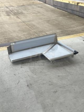 BRAND NEW! SCRATCH AND DENT! Regency - 16-Gauge Stainless Steel Clean L-Shape Dish-table - Island