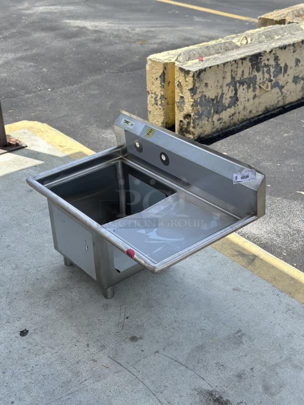 BRAND NEW! SCRATCH AND DENT! Regency - Sink Component - Right Drainboard - Image 2 of 2