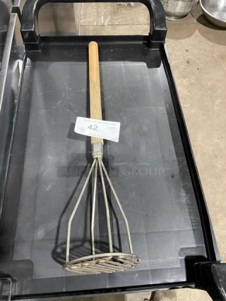 Commercial Heavy Duty Handheld Masher! With Wooden Grip!