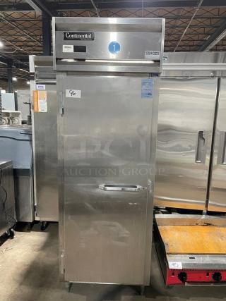 Continental Commercial Stainless Steel Solid Single Door Reach-In Refrigerator! With Chrome Plated Wire Racks! Model: DL1RE-SS SN: 14311735! 115V 1 Phase! On Legs! - Item #1190371