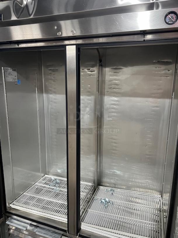 True Commercial Stainless Steel Solid 2 Door Reach In Refrigerator! Energy Star Certified! With Poly Coated Wire Rack! Model: T-49 SN: 8544988! 115V 1 Phase! On Casters! WORKING WHEN REMOVED! - Image 4 of 8