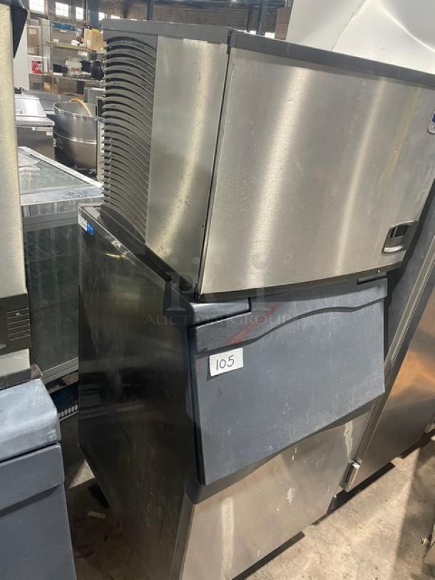 Manitowoc Commercial Stainless Steel Electric Powered Ice Making Machine Head/Scotsman Commercial Ice Storage Bin Combo! With Lift-Open Style Door! Model: IY0696N-261/B530S SN: 1101210337/09111320010124! 208-230V 1 Phase! On Legs! - Image 2 of 8