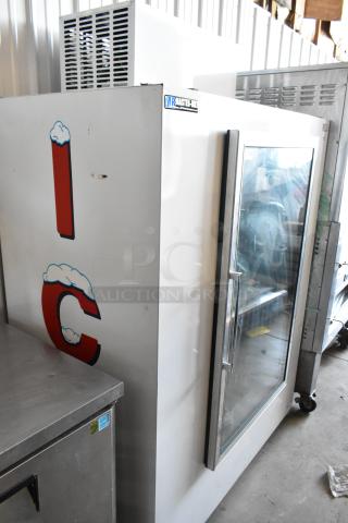 Leer L040UAGE Metal Commercial Bagged Ice Freezer Merchandiser. 115 Volts, 1 Phase. - Item #1192519