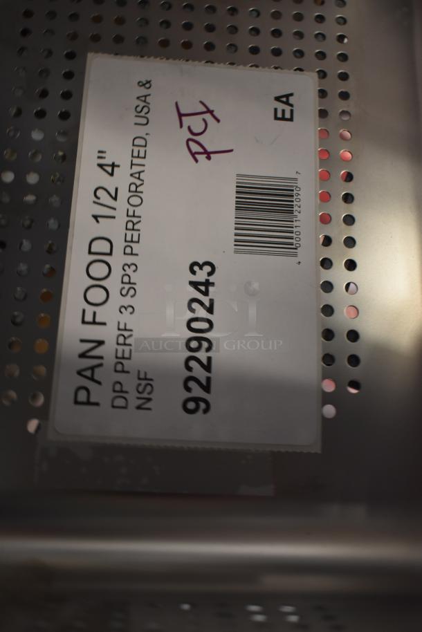 16 BRAND NEW SCRATCH AND DENT! Various Items Including 92290243 Vollrath 90243 Super Pan 3® 1/2 Size 4" Deep Anti-Jam Perforated Stainless Steel Steam Table / Hotel Pan - 22 Gauge, Vollrath 2220649 1/6 Size Stainless Steel Food Pan - 4" Deep, Choice 4070469 1/4 Size 6" Deep Anti-Jam Stainless Steel Steam Table / Hotel Pan - 24 Gauge. 16 Times Your Bid! - Image 4 of 8