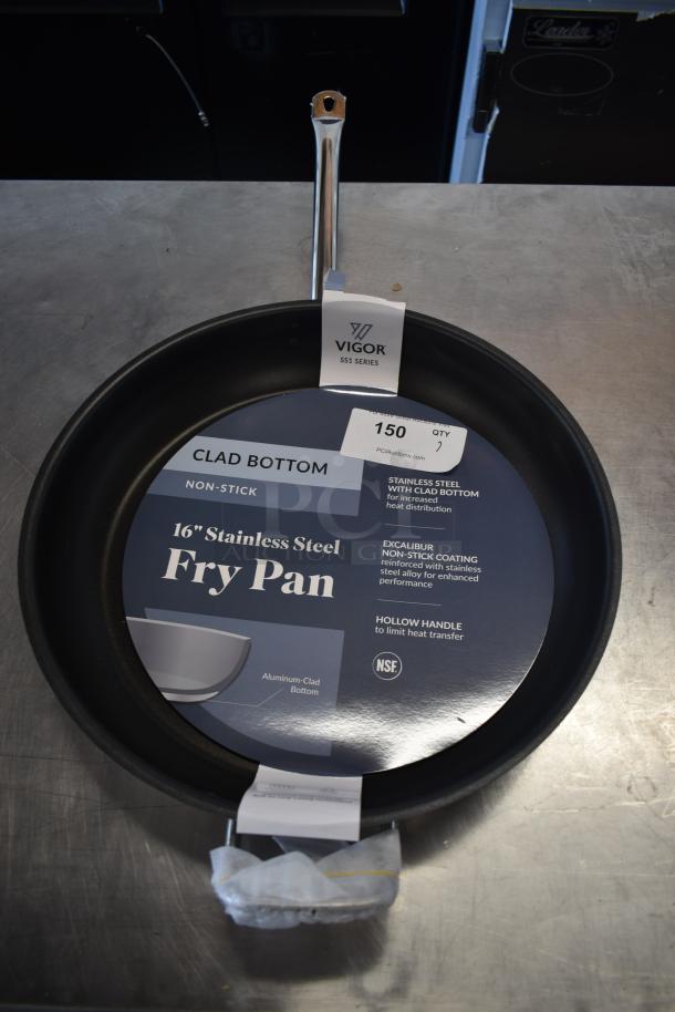 BRAND NEW SCRATCH AND DENT! Vigor SS1 Skillet. - Image 1 of 5