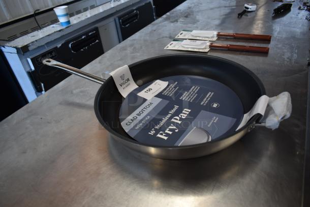BRAND NEW SCRATCH AND DENT! Vigor SS1 Skillet. - Image 2 of 5