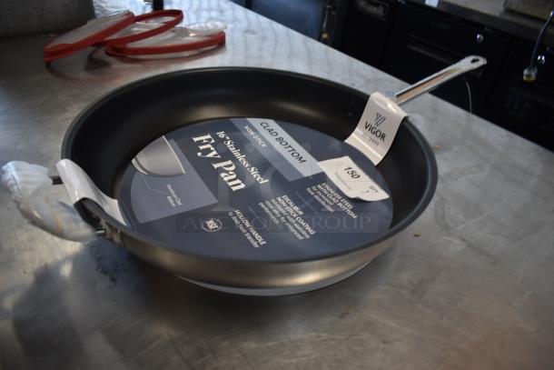 BRAND NEW SCRATCH AND DENT! Vigor SS1 Skillet. - Image 3 of 5