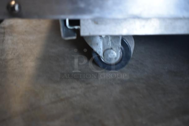 Traulsen TD078HT-ZSC01 Stainless Steel Commercial Floor Style 78” Seafood Display Case Merchandiser on Commercial Casters. 115 Volts, 1 Phase. - Image 5 of 10