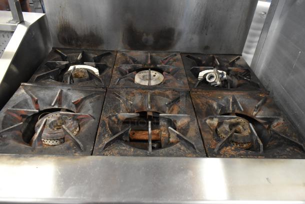Thermatek Stainless Steel Commercial Gas Powered 6 Burner Range w/ Oven, Over Shelf and Back Splash on Commercial Casters. - Image 5 of 9
