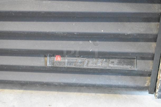 True GDM-33 Metal Commercial 2 Door Reach In Cooler Merchandiser w/ Poly Coated Racks. 115 Volts, 1 Phase. - Image 3 of 7
