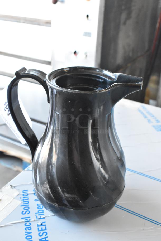 Winco V8W-42 Black Poly Coffee Urn. Missing Lid. - Image 3 of 5