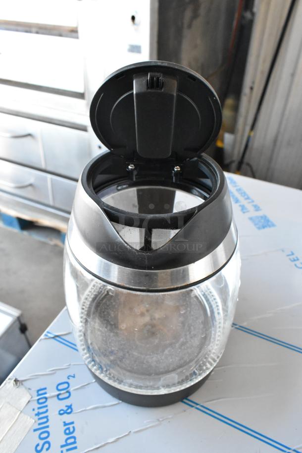Mueller M99S Clear Electric Tea Kettle with LED Light - Image 6 of 7