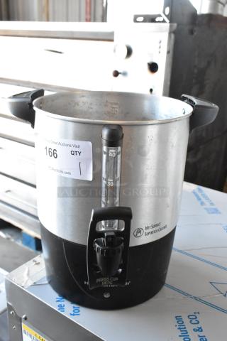 Hamilton Beach 40514R Metal Countertop Coffee Urn. No Lid. 120 Volts, 1 Phase. - Item #1192696