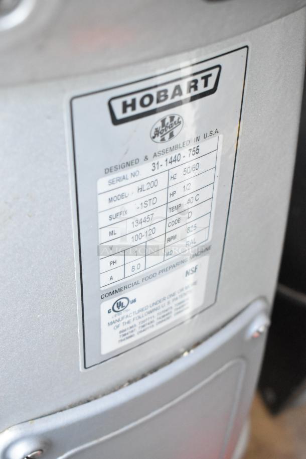 Hobart Legacy HL200 Metal Commercial 20 Quart Planetary Dough Mixer w/ Stainless Steel Mixing Bowl, Bowl Guard, Dough Hook and Paddle Attachments. 100-120 Volts, 1 Phase. - Image 8 of 8