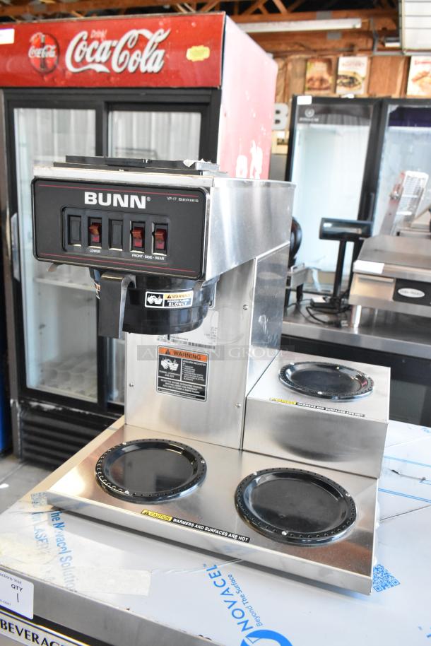 BRAND NEW SCRATCH AND DENT! 2023 Bunn VP17-3 Stainless Steel Low Profile Pourover Coffee Brewer with 3 Warmers. 120 Volts, 1 Phase. - Image 4 of 10