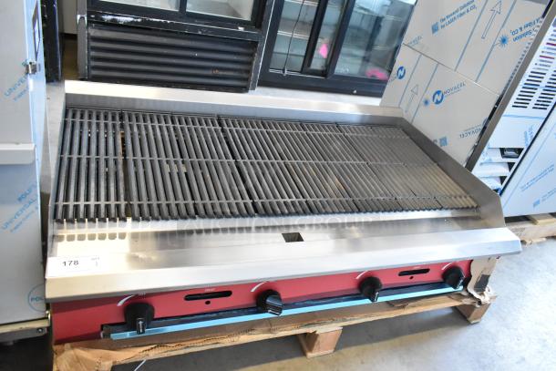 BRAND NEW SCRATCH AND DENT! 2024 Avantco 177CAG48RC Stainless Steel Commercial Countertop Natural Gas Powered 48" Radiant Charbroiler - 120,000 BTU - Image 1 of 9