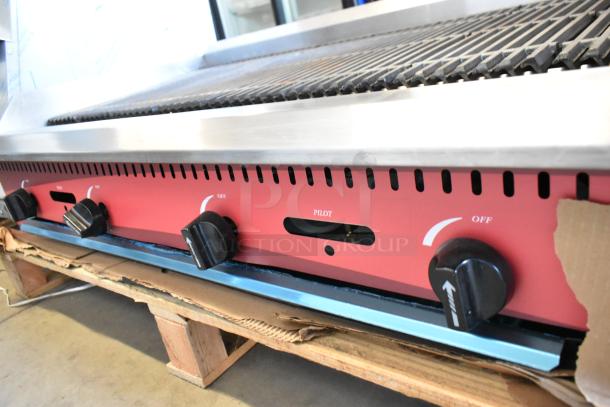 BRAND NEW SCRATCH AND DENT! 2024 Avantco 177CAG48RC Stainless Steel Commercial Countertop Natural Gas Powered 48" Radiant Charbroiler - 120,000 BTU - Image 6 of 9