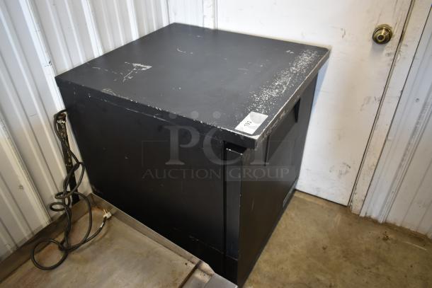 2018 True TUC-27-LP-HC Metal Commercial Single Door Undercounter Cooler on Commercial Casters. 115 Volts, 1 Phase. - Image 2 of 8