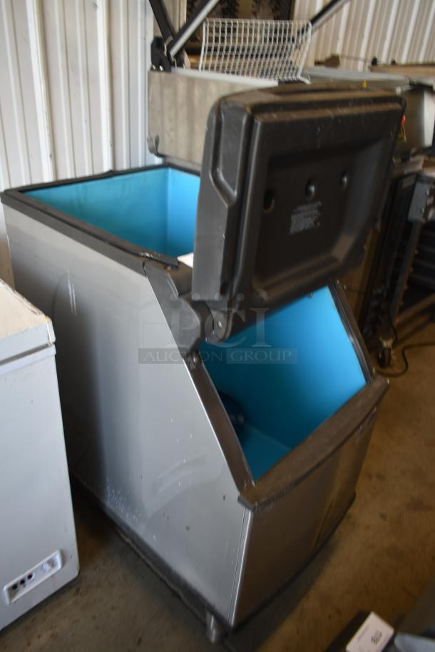 Manitowoc D320 Stainless Steel Commercial Ice Bin. - Image 2 of 7