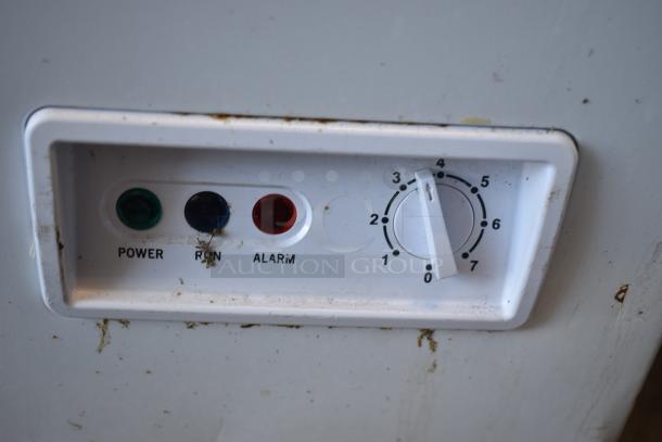 Entree CF-18 Chest Freezer w/ Hinge Lid. 115 Volts, 1 Phase. - Image 4 of 7