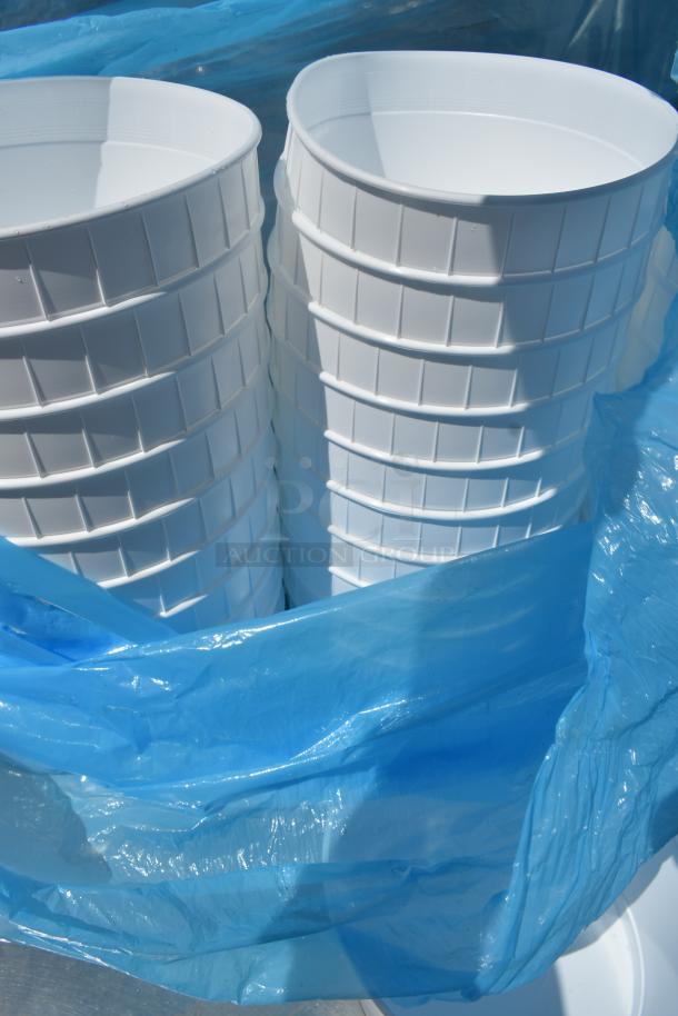BRAND NEW SCRATCH AND DENT! Lot of White Poly Buckets - Image 4 of 4