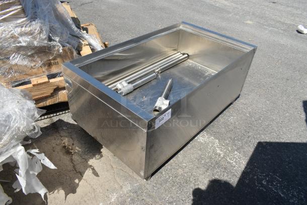BRAND NEW SCRATCH AND DENT! Advance Tabco PRPT-2442 Prestige Series Pass-Through Ice Bin - 24" x 42" - Image 2 of 5