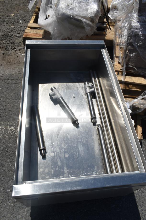 BRAND NEW SCRATCH AND DENT! Advance Tabco PRPT-2442 Prestige Series Pass-Through Ice Bin - 24" x 42" - Image 5 of 5