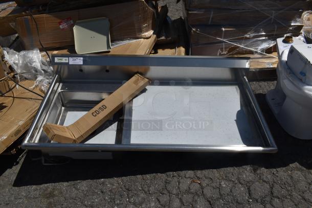 BRAND NEW SCRATCH AND DENT! Regency 600UDT60L 60" 16-Gauge Stainless Steel Soiled / Dirty Undercounter Dishtable - Left Drainboard - Image 1 of 6