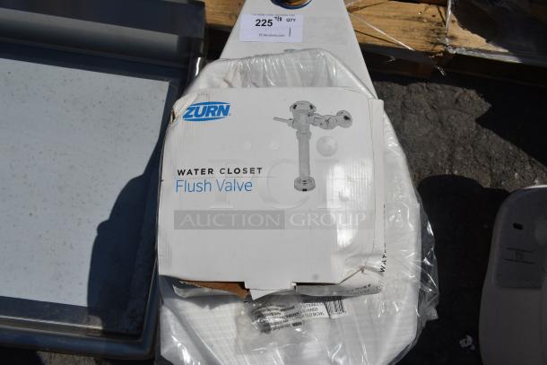 BRAND NEW SCRATCH AND DENT! Zurn Toilet w/ Water Closet Flush Valve. No Tank. - Image 4 of 5