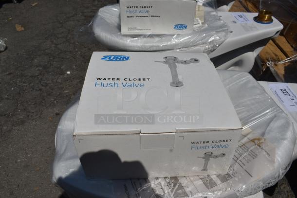 BRAND NEW SCRATCH AND DENT! Zurn Toilet w/ Water Closet Flush Valve. No Tank. - Image 4 of 5
