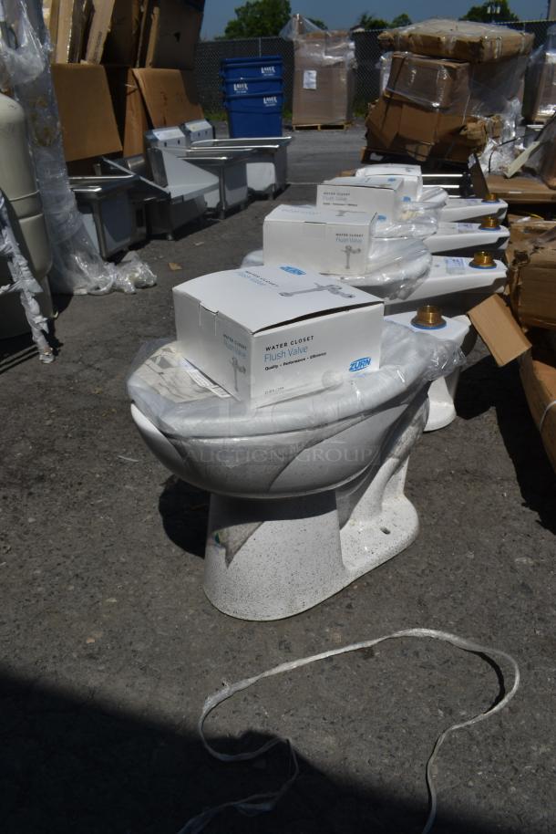 BRAND NEW SCRATCH AND DENT! Zurn Toilet w/ Water Closet Flush Valve. No Tank. - Image 3 of 5