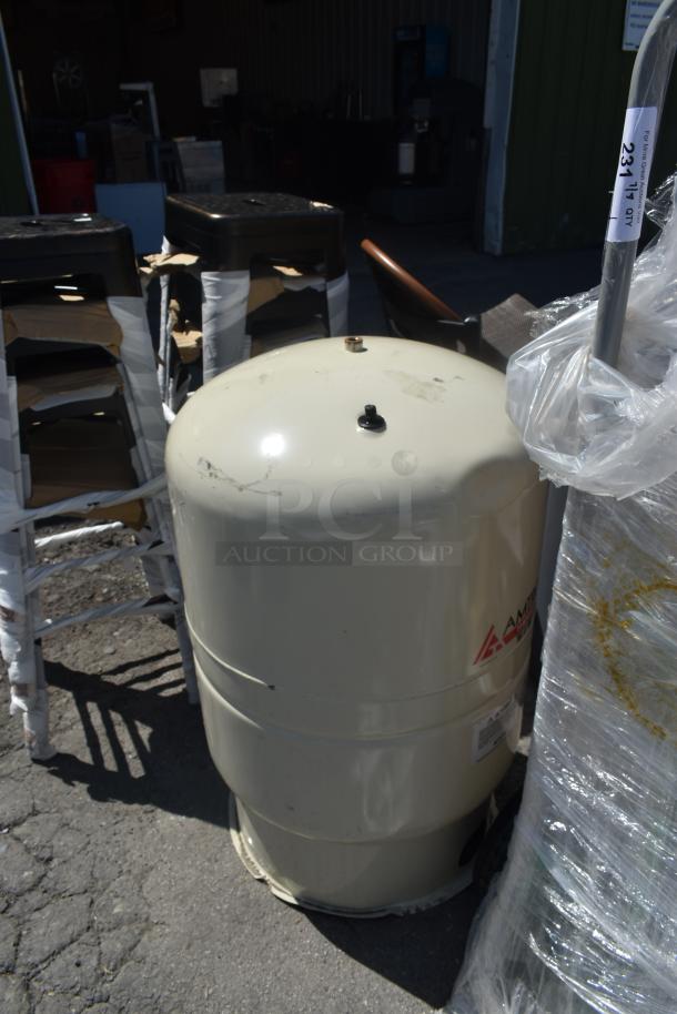 BRAND NEW SCRATCH AND DENT! 2024 Amtrol Thermxtrol ST-80 174N131 Water Heater Expansion Tank - Image 3 of 5