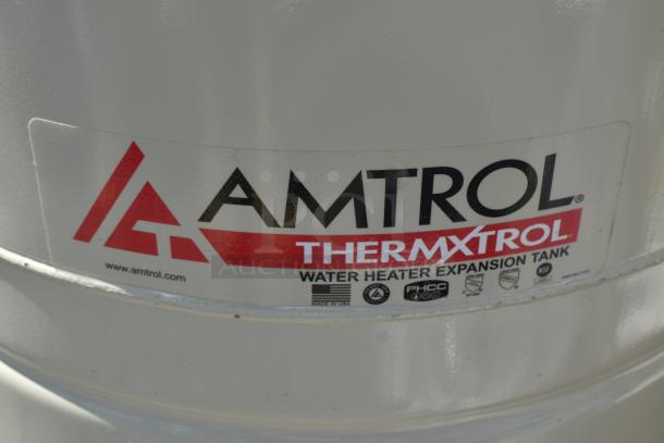 BRAND NEW SCRATCH AND DENT! 2024 Amtrol Thermxtrol ST-80 174N131 Water Heater Expansion Tank - Image 4 of 5
