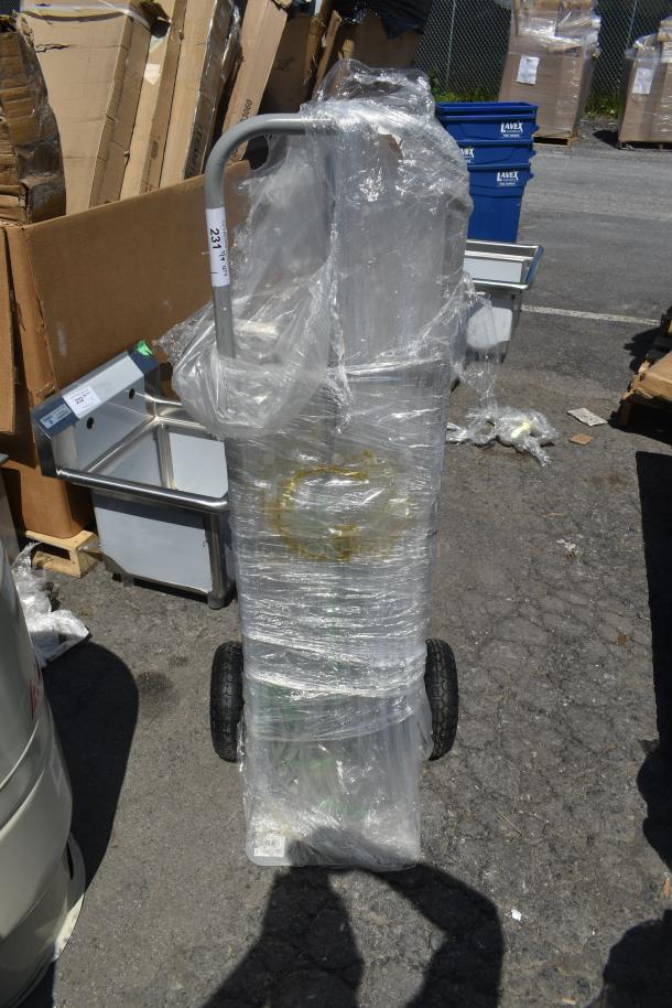 BRAND NEW SCRATCH AND DENT! Lavex 503HDTP600GR 600 lb. Gray Hand Truck With 10" Pneumatic Wheels - Image 1 of 5