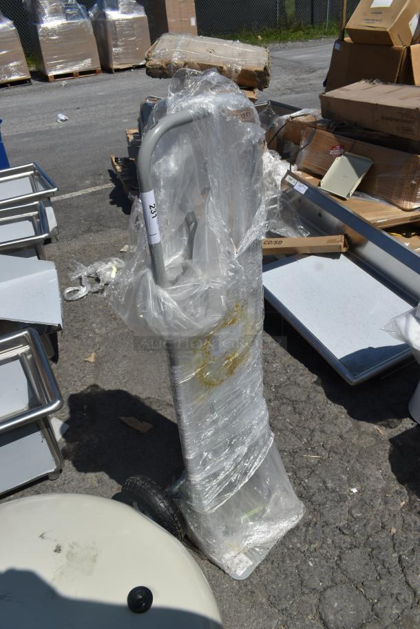 BRAND NEW SCRATCH AND DENT! Lavex 503HDTP600GR 600 lb. Gray Hand Truck With 10" Pneumatic Wheels - Image 2 of 5