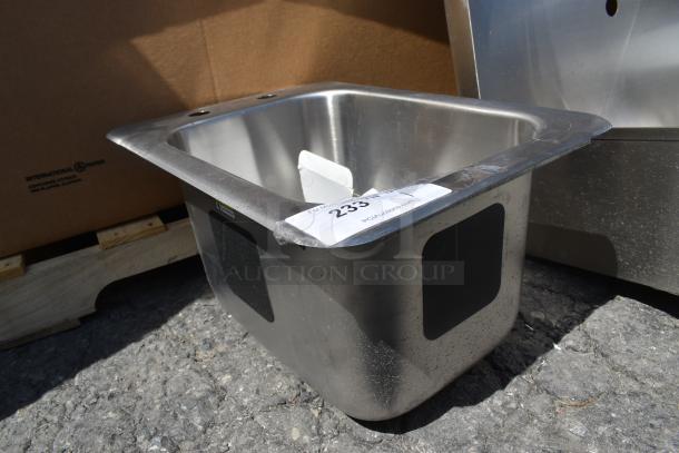 BRAND NEW SCRATCH AND DENT! Waterloo 750DI1101418 10" x 14" x 10" 18 Gauge Stainless Steel One Compartment Drop-In Sink - Image 2 of 5