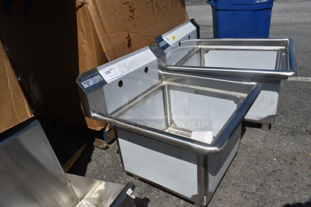 BRAND NEW SCRATCH AND DENT! Steelton 522CS11818N 23 1/2" 18-Gauge Stainless Steel One Compartment Commercial Sink without Drainboard - 18" x 18" x 12" Bowl - Image 2 of 7