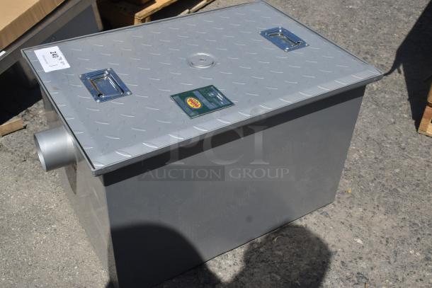 BRAND NEW SCRATCH AND DENT! Regency 600GT20 40 lb. 20 GPM Grease Trap with 3" Non-Threaded Connections - Image 3 of 4