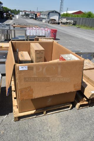 18 BRAND NEW SCRATCH AND DENT! Items Including 3 Box 5535009SC Acopa Lore 8 oz. Flute Glass - 12/Case, Libbey 917CD Heavy Base 11 oz. Customizable Rocks / Old Fashioned Glass - 36/Case, 266 Libbey 20 oz. Can Glass - 12/Case, 160BSTROFLWH Choice White Poly-Cotton Full-Length Bistro Apron with 2 Pockets - 38