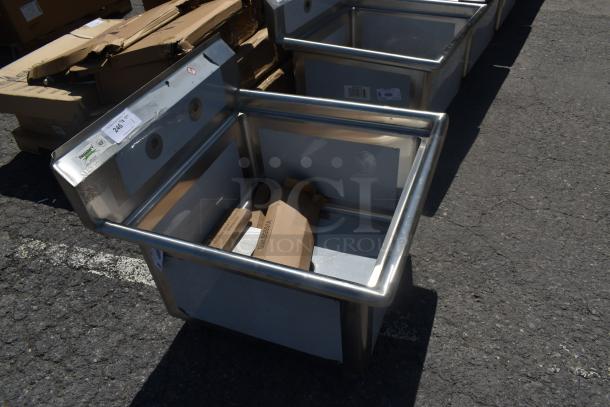 BRAND NEW SCRATCH AND DENT! Regency 600S12424 29" 16 Gauge Stainless Steel One Compartment Commercial Sink with Stainless Steel Legs and Cross Bracing - 24" x 24" x 14" Bowl - Image 2 of 7