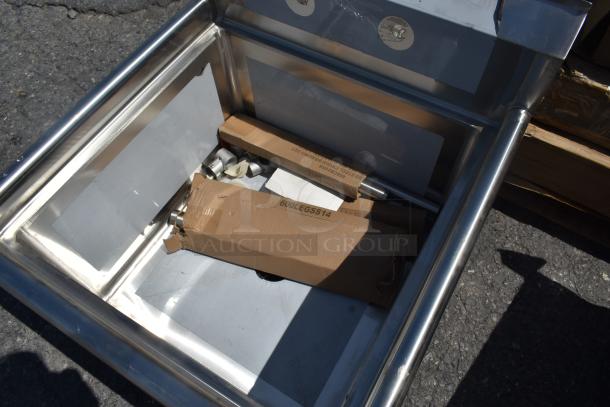 BRAND NEW SCRATCH AND DENT! Regency 600S12424 29" 16 Gauge Stainless Steel One Compartment Commercial Sink with Stainless Steel Legs and Cross Bracing - 24" x 24" x 14" Bowl - Image 5 of 7
