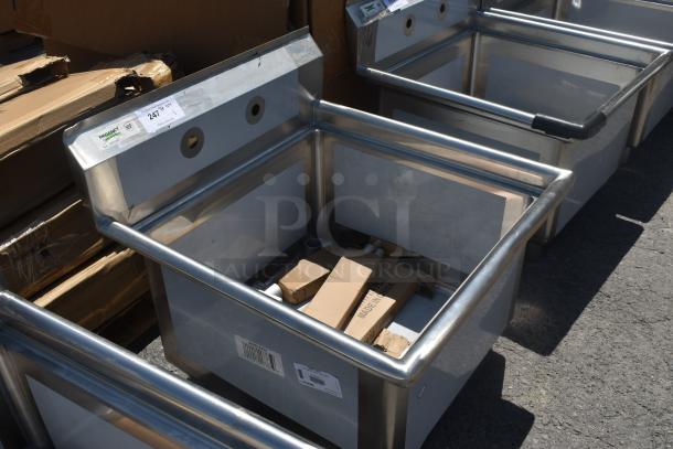 BRAND NEW SCRATCH AND DENT! Regency 600S12424 29" 16 Gauge Stainless Steel One Compartment Commercial Sink with Stainless Steel Legs and Cross Bracing - 24" x 24" x 14" Bowl - Image 2 of 7