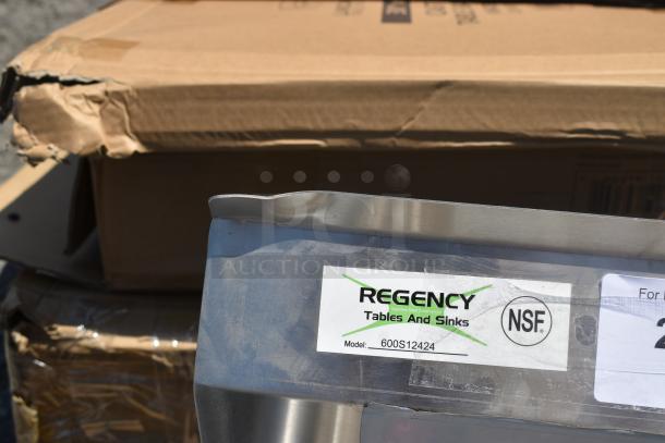 BRAND NEW SCRATCH AND DENT! Regency 600S12424 29" 16 Gauge Stainless Steel One Compartment Commercial Sink with Stainless Steel Legs and Cross Bracing - 24" x 24" x 14" Bowl - Image 5 of 7