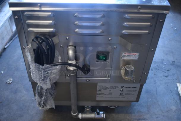 Fryclone fryer filtration system, model 2590FM55, 120V, with main power switch and attached cord. Excellent condition.